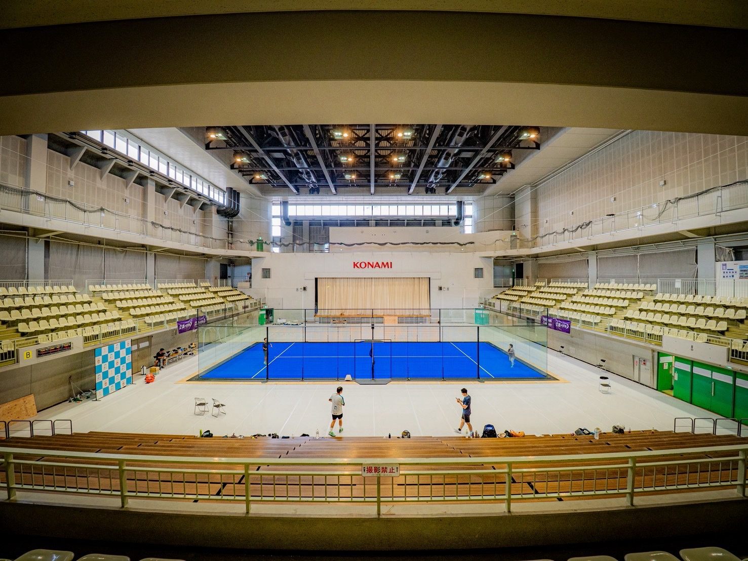 Finals会場 コナミスポーツクラブ 本店 アリーナの特設コート